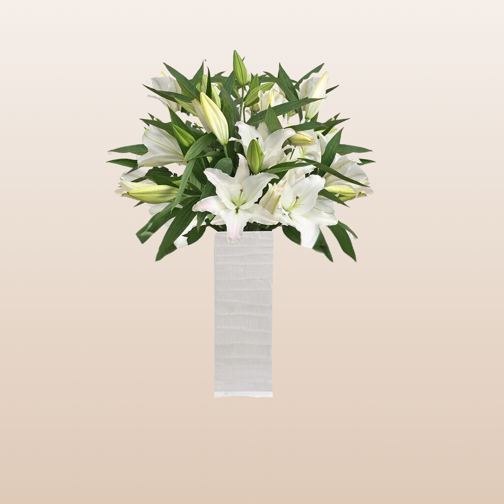Oriental Lilies white Consumer Bouquet - Pack 4