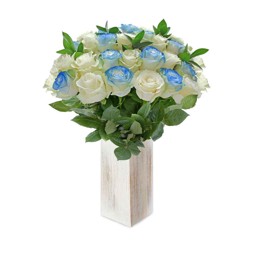 White and blue roses the best flower arrangement centerpieces bouquets to order online for any ocassion weddings, or event planners and valentine's day