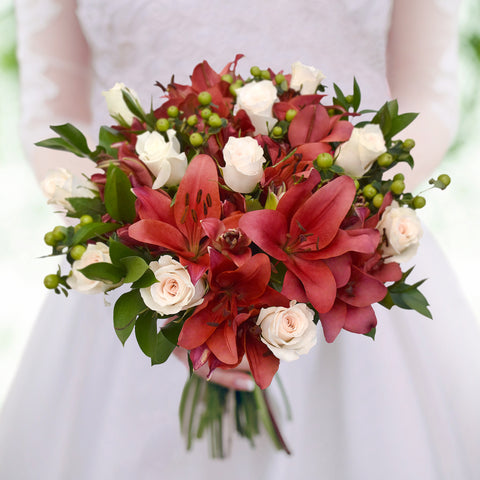 Graceful Elegance Bqt Box - White and Red
